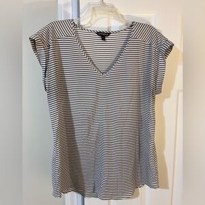EXPRESS - Black & White Striped Blouse